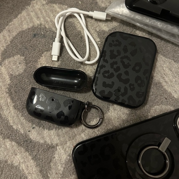 Velvet Caviar Black Leopard Bundle - Picture 5 of 8